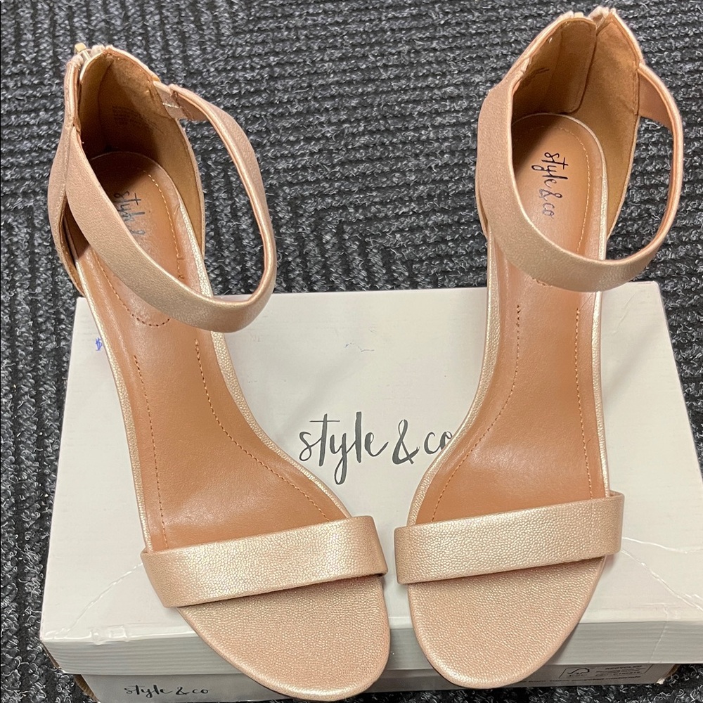 Style & Co Metallic Kitten Heels Gold